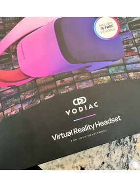 VODIAC Virtual Reality Headset for Smartphone. ~